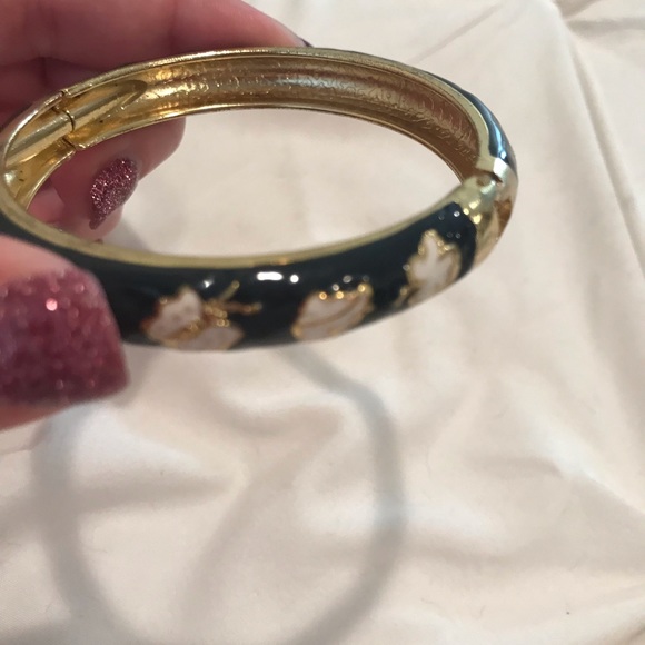 Leaves, Flowers, Butterfly Magnet Bangle - Picture 5 of 7